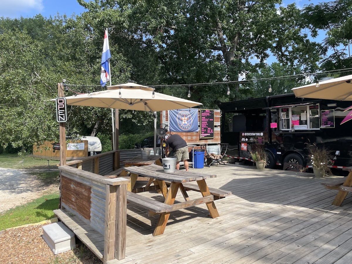 Zeke's Craft Bbq
